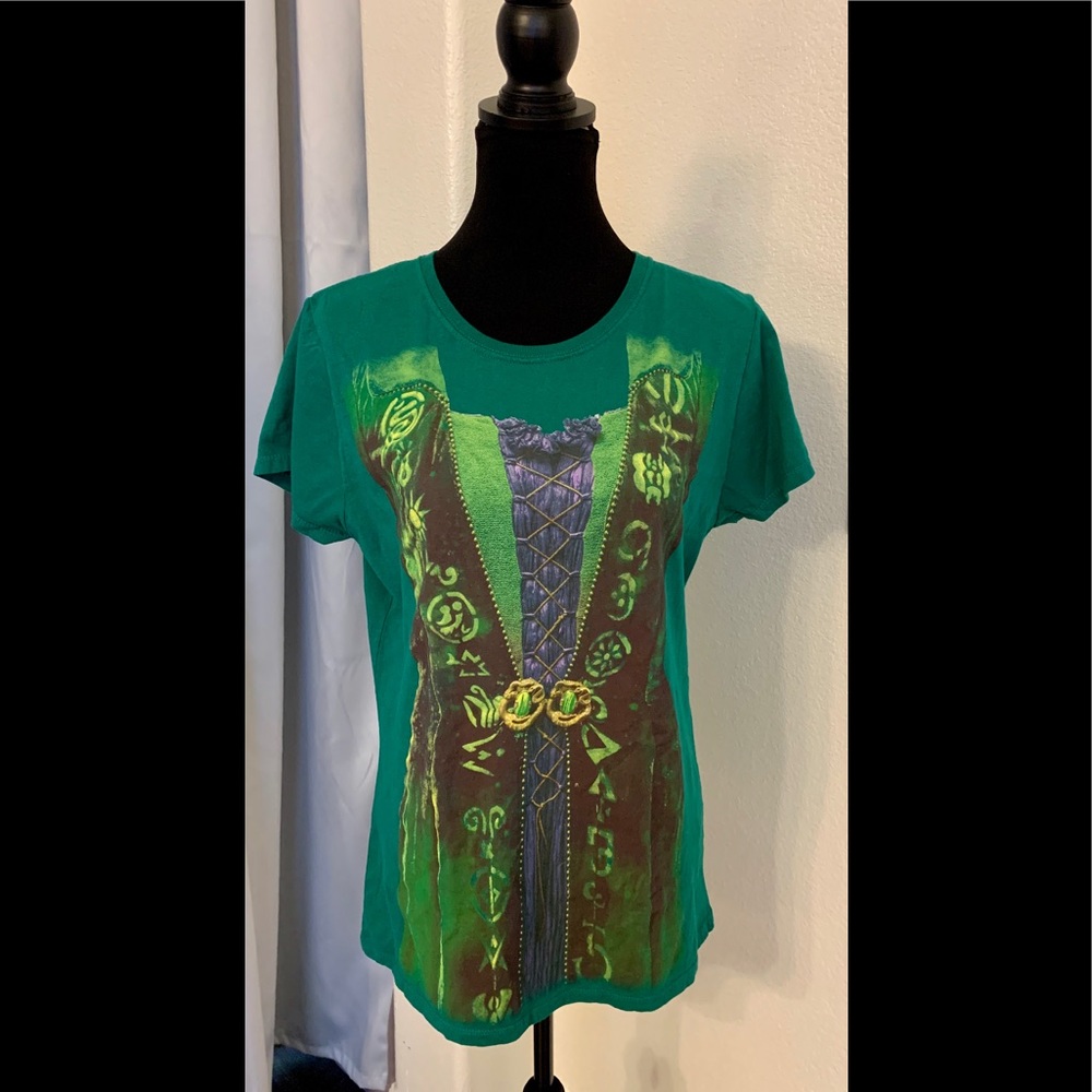 ❌SOLD❌‼️Size women’s 2X Disney’s Hocus Pocus shirt